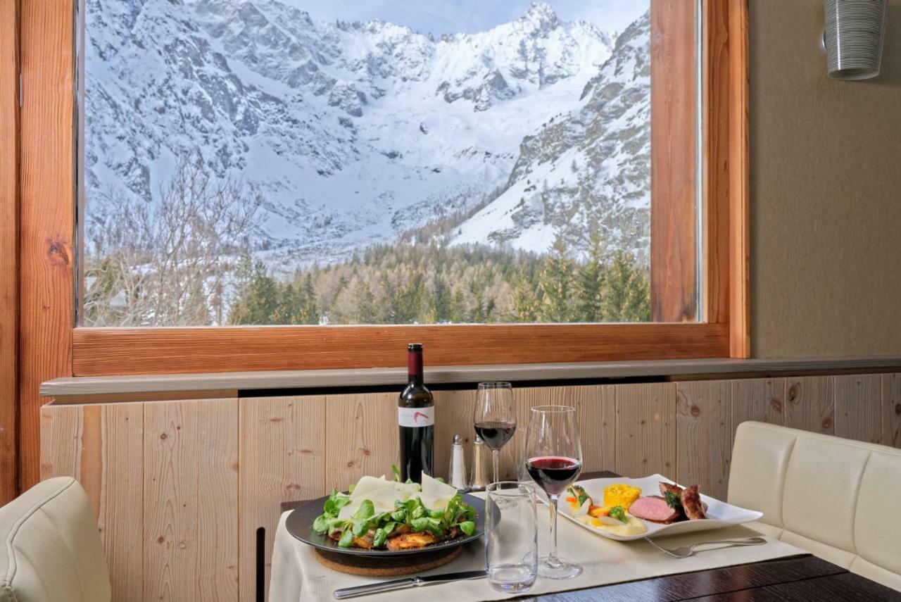 Hotel Edelweiss La Fouly Bagian luar foto